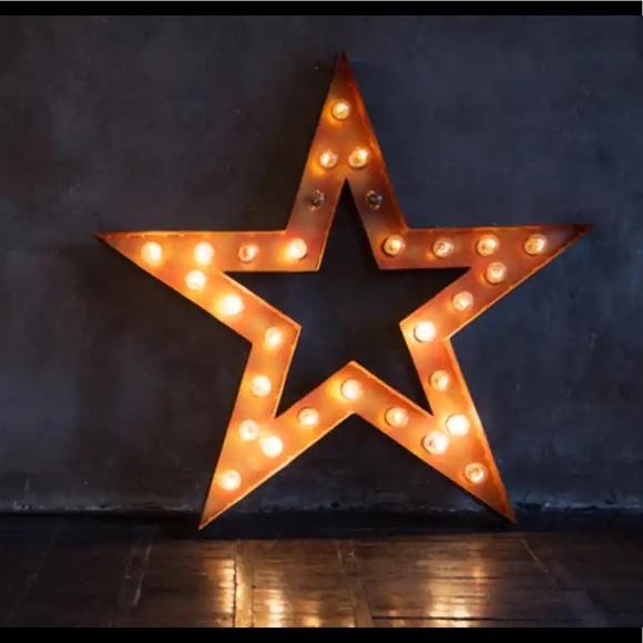 Meet your Posher, Pilar - Picture 1 of 1